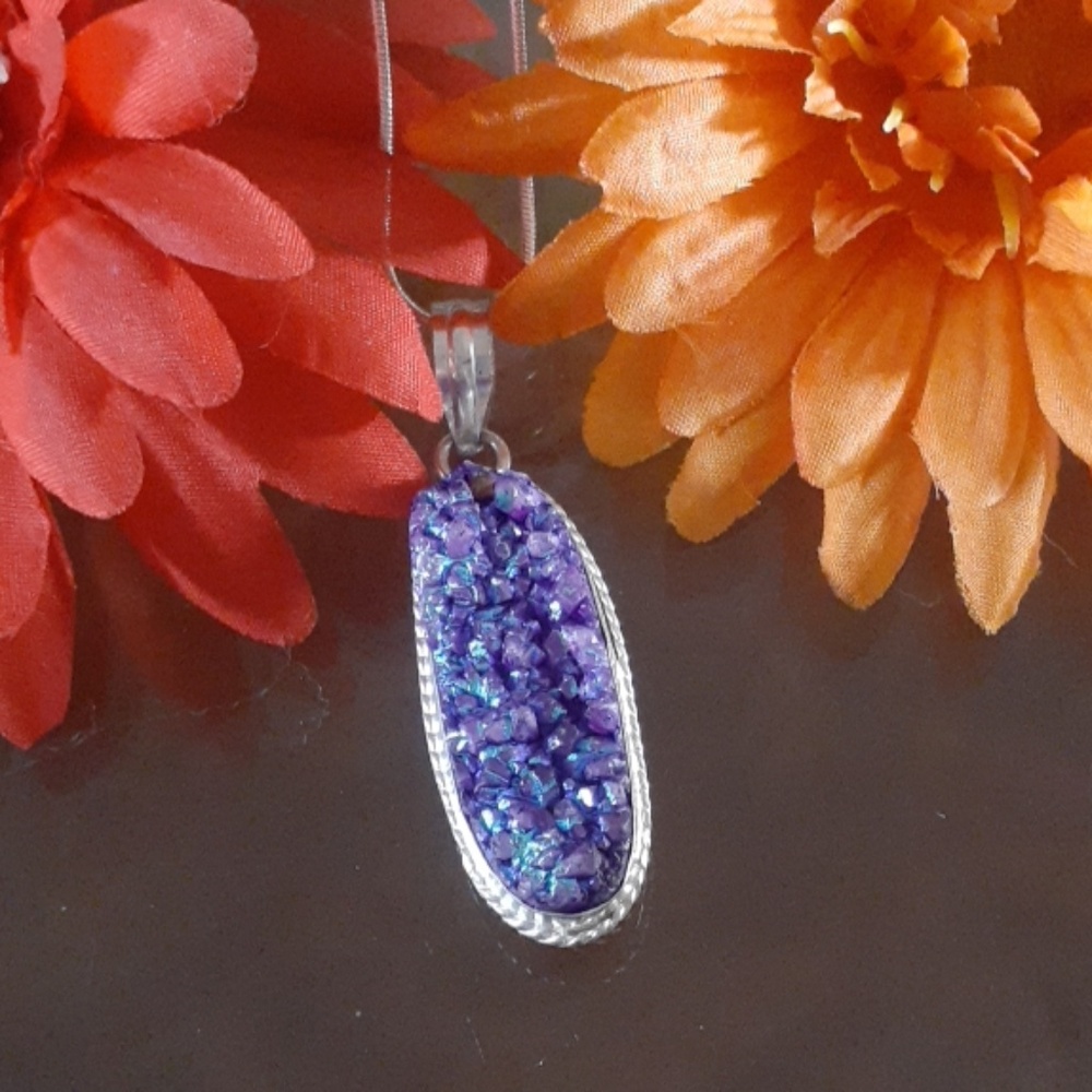 ⭐ Beautiful Druzy .925 necklace